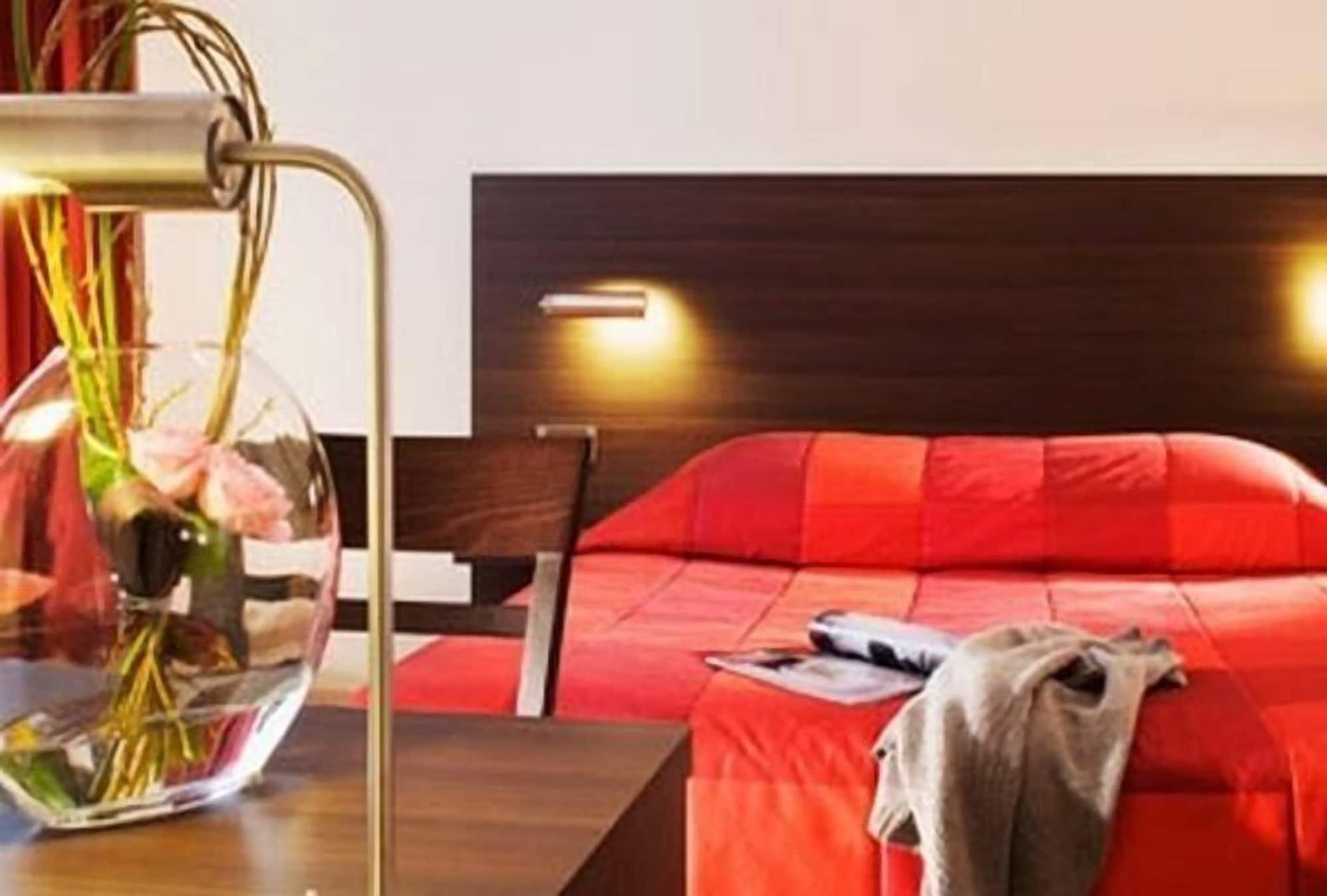 Hotel Oceania
