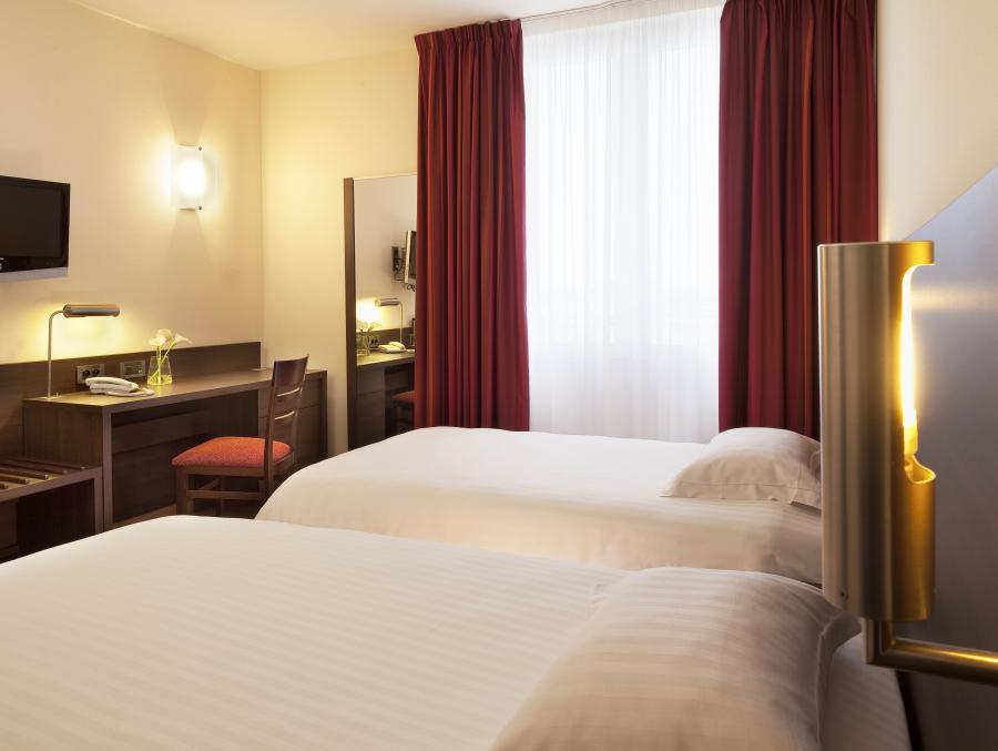 Oceania Hotel 4*