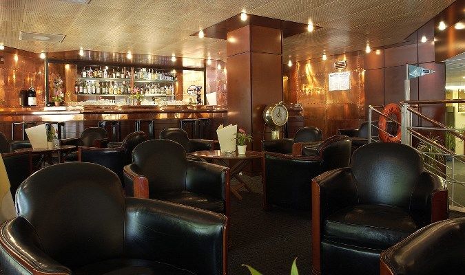 Oceania Hotel