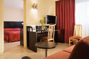 Oceania Hotel